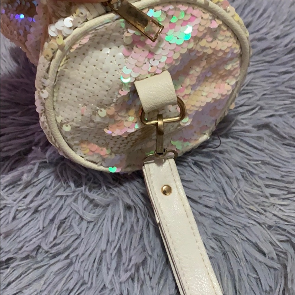 White and pink wrist bag - Picture 3 of 4